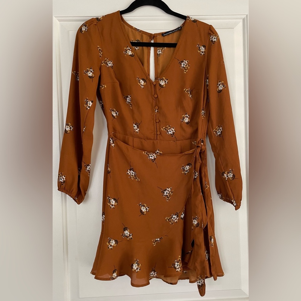 Abercrombie & Fitch Rust Floral V-Neck Long Sleeve Wrap Dress